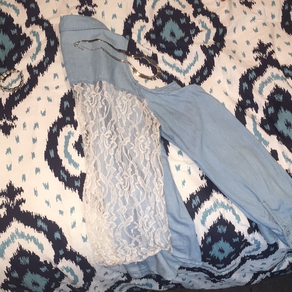 Forever 21 denim button down shirt lace back - Picture 3 of 5